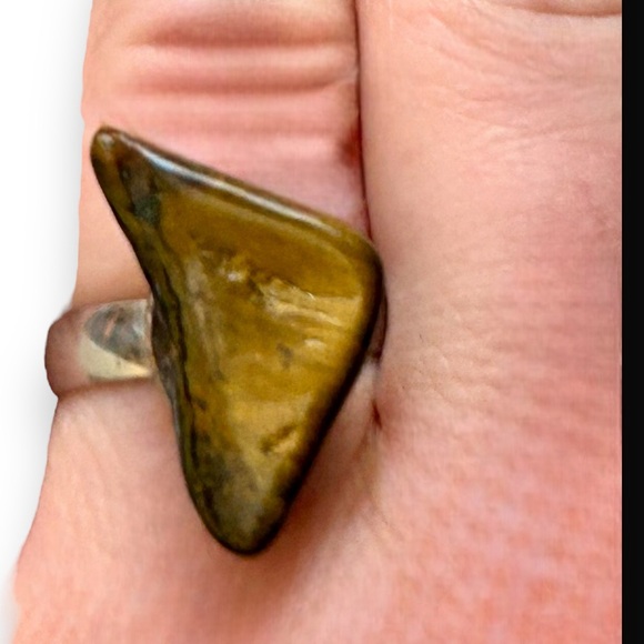 Gorgeous Natural Tumbled Amber Stone Ring Adjustable Band - Picture 9 of 16